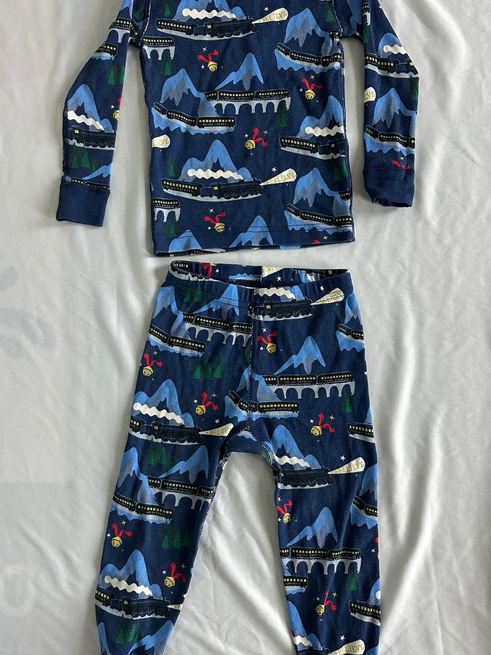 Hanna Andersson Navy Blue Mountain Train Print Pajama Set
